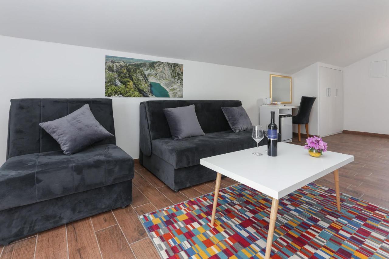 Apartment Niko Trogir
