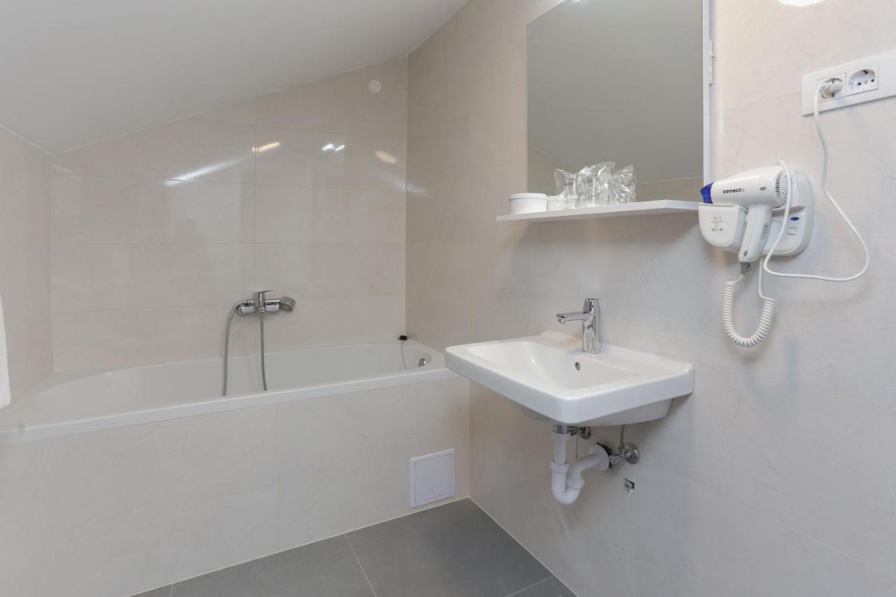 Apartment Niko Trogir