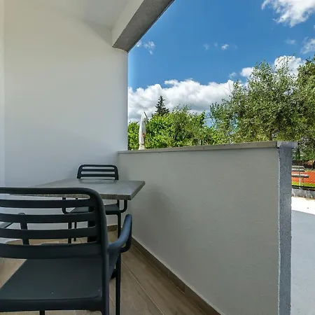 Apartments Villa Niko Trogir Exterior photo