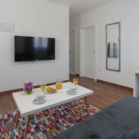 Apartments Villa Niko Trogir Exterior photo