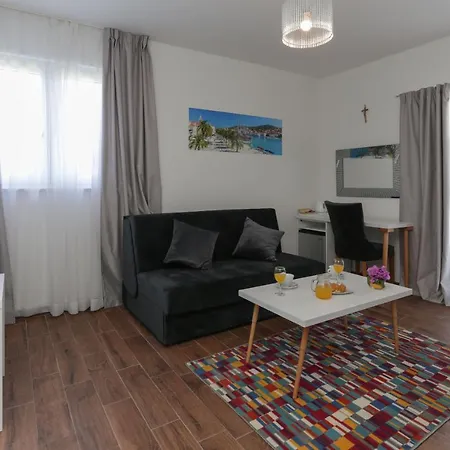 Apartments Villa Niko Trogir Exterior photo